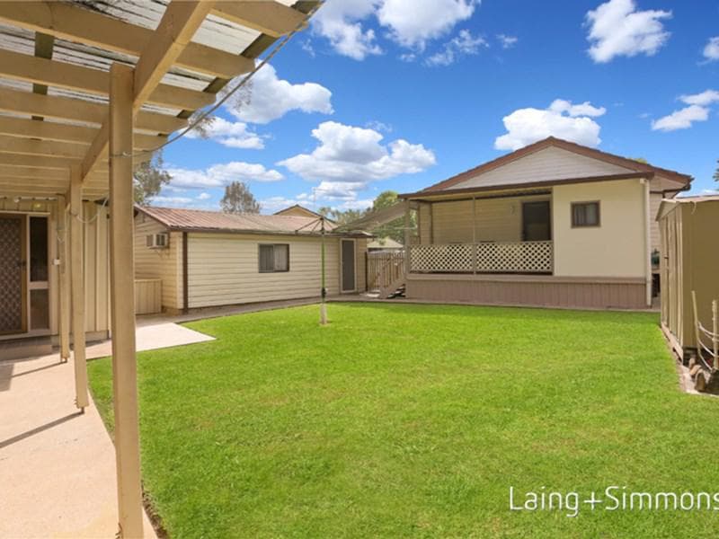 21/1																										Waterside Crescent
														
								Carramar, NSW 2163, Blackett - Thumbnail 7