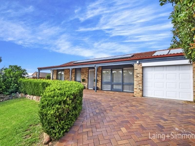 35 Sporing Avenue, Kings Langley, Kings Langley - Image 1