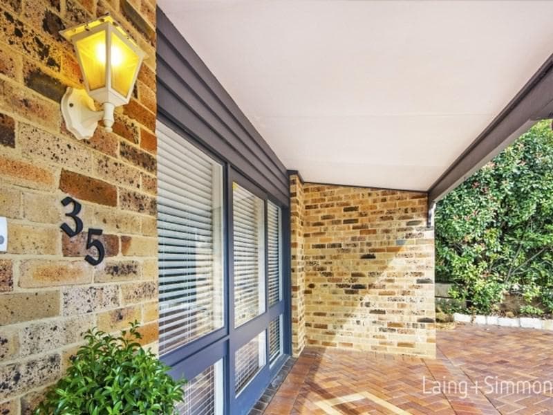 35 Sporing Avenue, Kings Langley, Kings Langley - Thumbnail 2