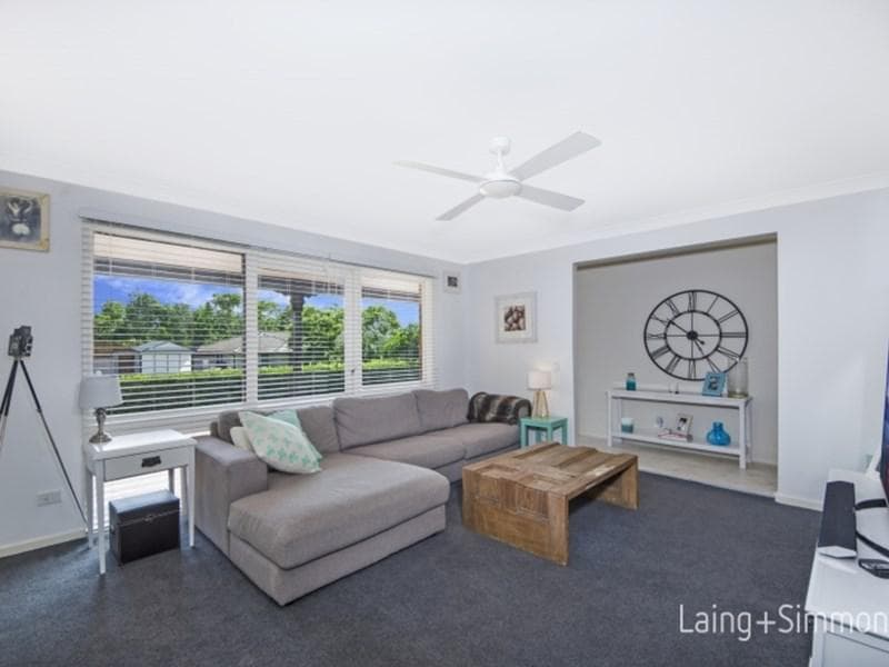 35 Sporing Avenue, Kings Langley, Kings Langley - Thumbnail 3