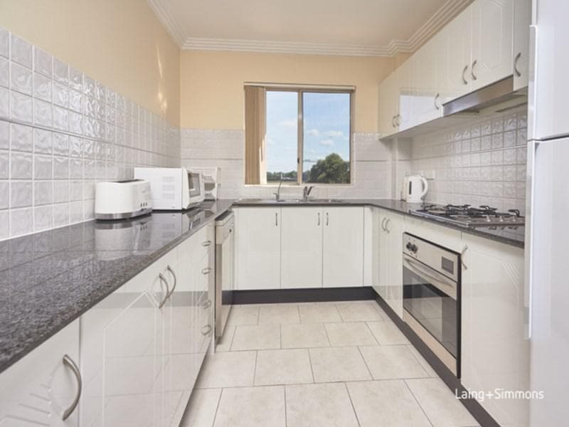 31/2 Conie Avenue, Baulkham Hills, Baulkham Hills - Thumbnail 2