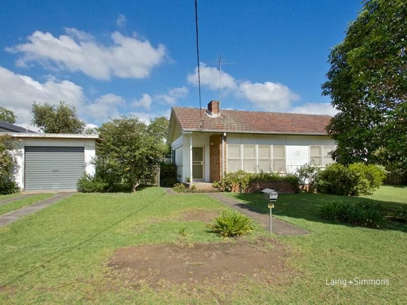 2/32																										Clifton Drive
														
								Port Macquarie, NSW 2444, Girraween - Image 1