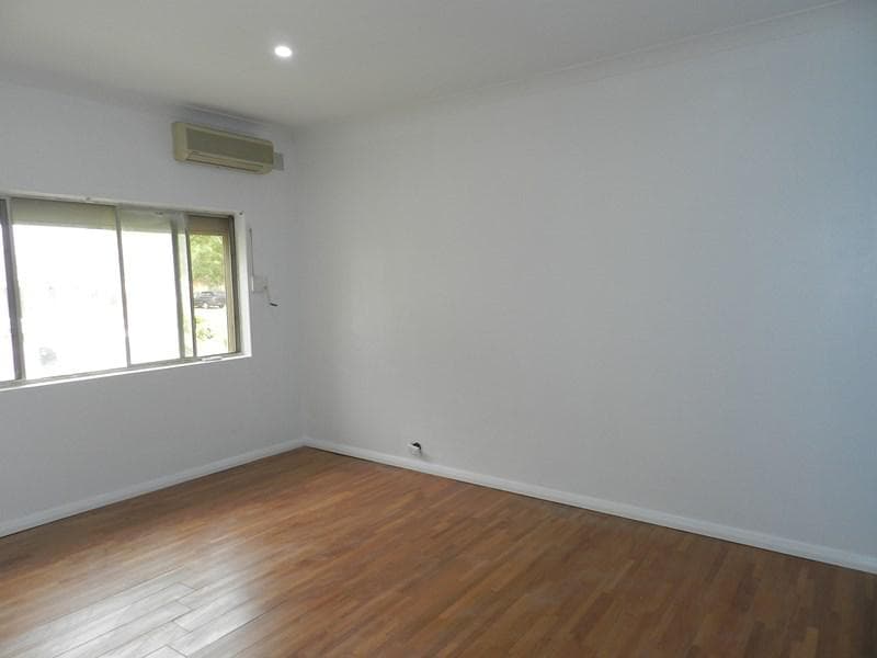 2/32																										Clifton Drive
														
								Port Macquarie, NSW 2444, Greenfield Park - Thumbnail 7