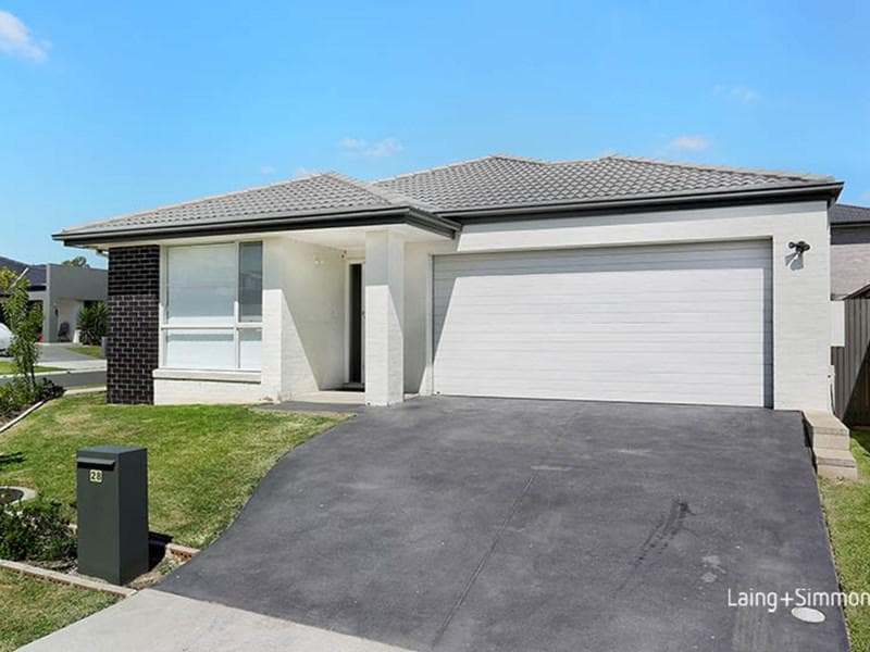 28 Starfire Avenue, Middleton Grange, Middleton Grange - Image 1