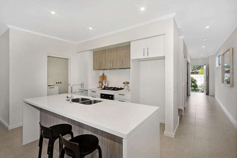 17 Hakea Drive, Warriewood, Warriewood - Thumbnail 2