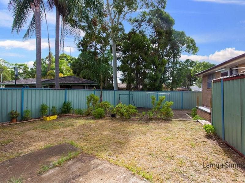 8 Reeve Crescent, Doonside, Doonside - Thumbnail 8