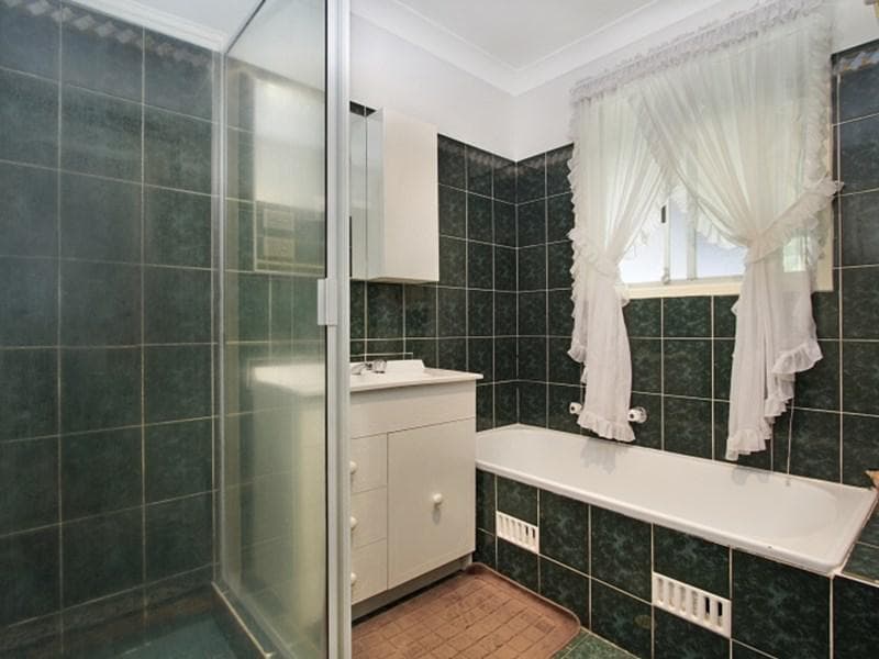 84 Nathan Crescent, Dean Park, Dean Park - Thumbnail 5