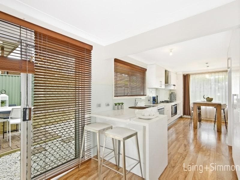 11 Pickersgill Street, Kings Langley, Kings Langley - Thumbnail 2
