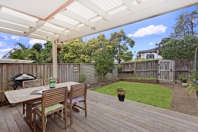 2/2 Forest Road, Warriewood, Warriewood - Image 1