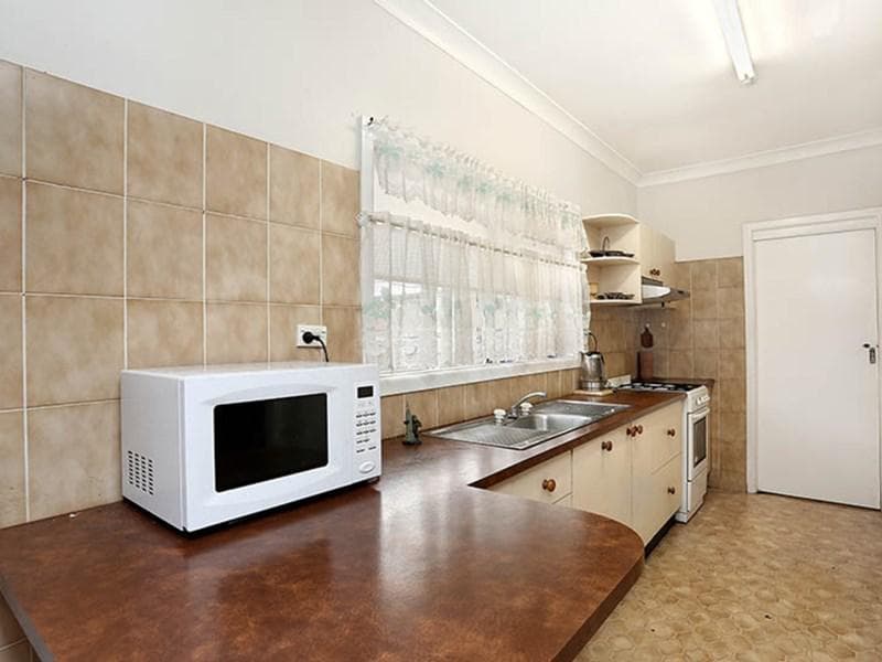 62 Albert Street, Guildford, Guildford - Thumbnail 4