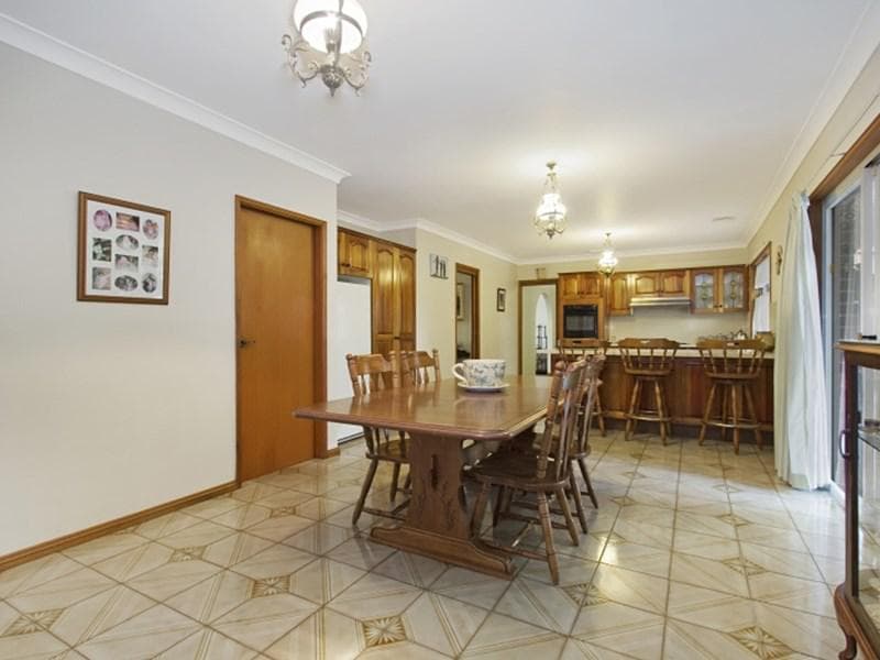6 Chaplin Crescent, Quakers Hill, Quakers Hill - Thumbnail 4