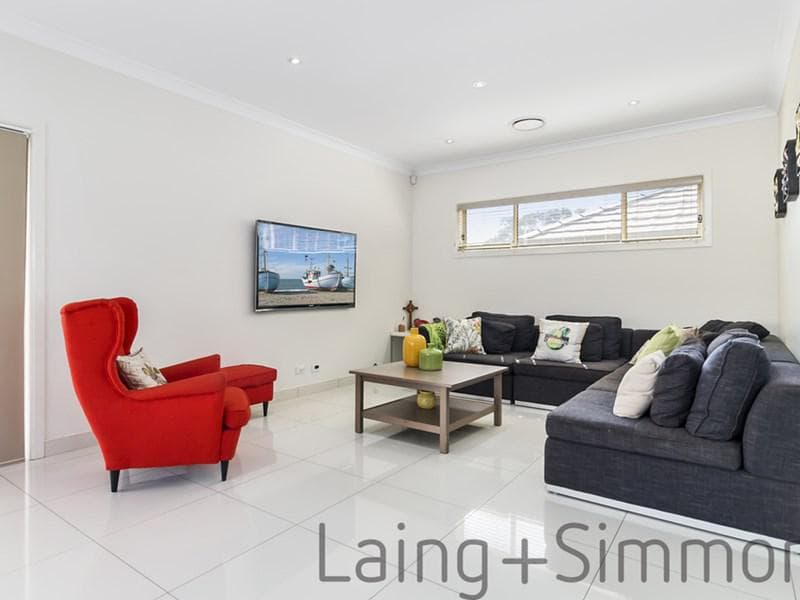 5 Bravo Street, Middleton Grange, Middleton Grange - Thumbnail 2