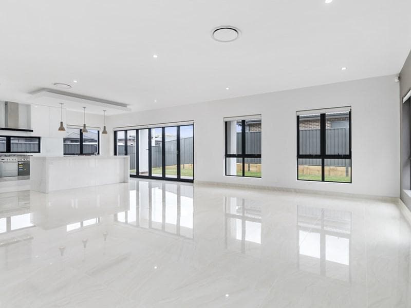 7/739																										Old South Head Road
														
								Vaucluse, NSW 2030, Leppington - Thumbnail 4