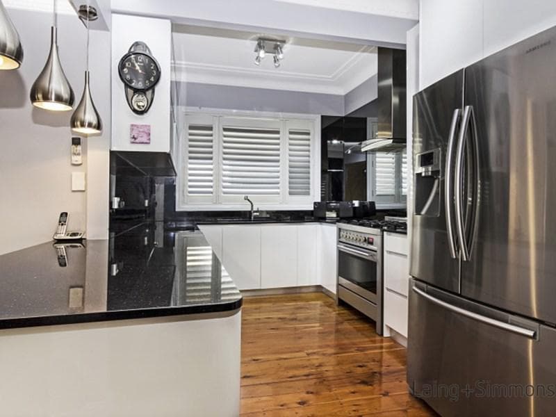 11 Fulton Avenue, Wentworthville, Wentworthville - Thumbnail 2