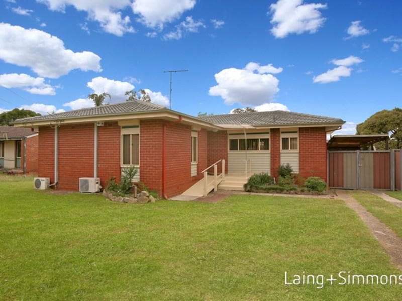 33 Mercator Crescent, Willmot, Willmot - Image 1