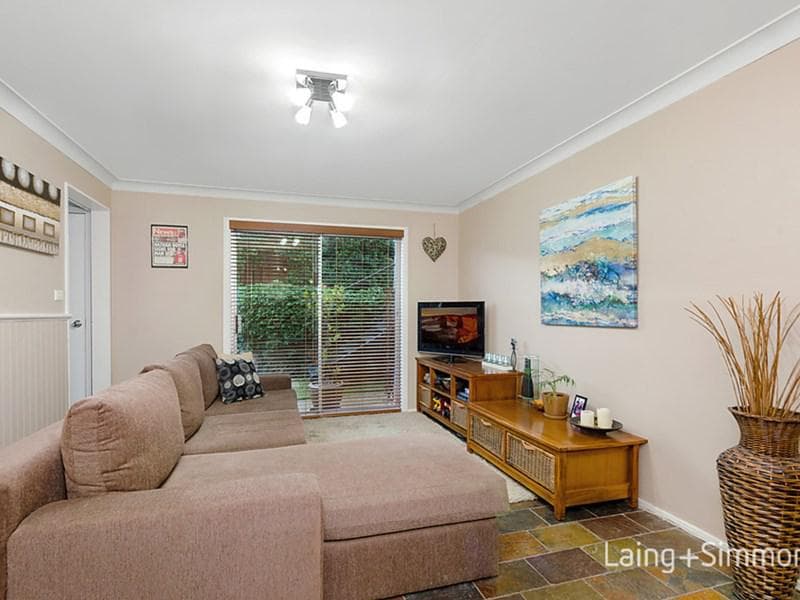 27 Buchan Place, Kings Langley, Kings Langley - Thumbnail 3