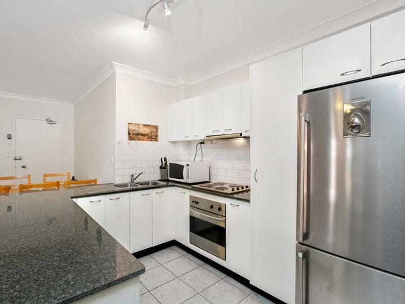 8/21-25 Quirk Road, Manly Vale, Manly Vale - Thumbnail 3