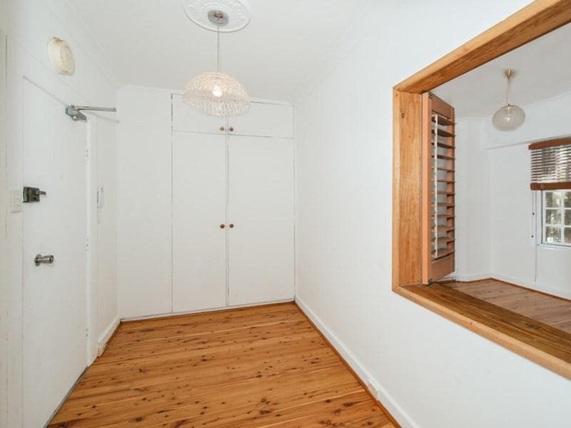 11/1a Elizabeth Bay Road, Potts Point, Potts Point - Thumbnail 3