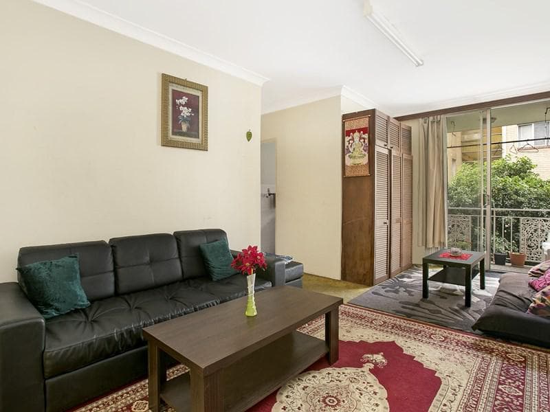 6/340-344 Illawarra Road, Marrickville, Marrickville - Thumbnail 2