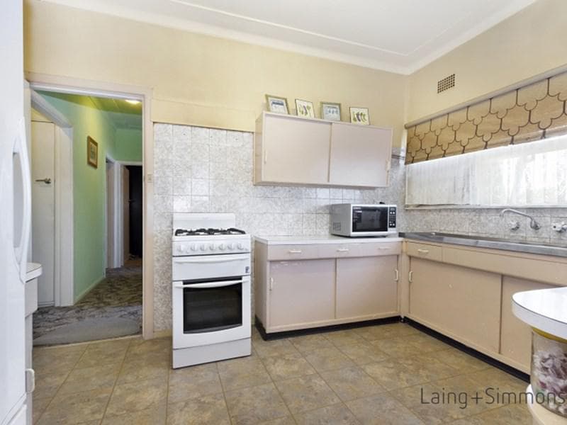 32 Lowana Ave, Merrylands, Merrylands - Thumbnail 2