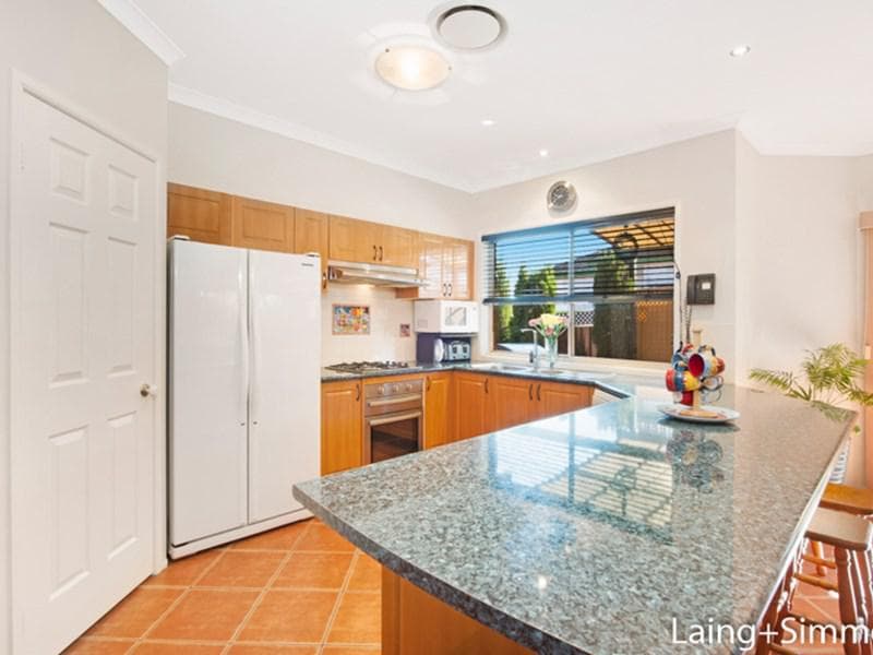 21 Birtles Avenue, Pendle Hill, Pendle Hill - Thumbnail 2