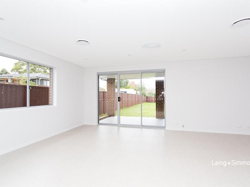 18 Crawford Street, Guildford, Guildford - Thumbnail 3