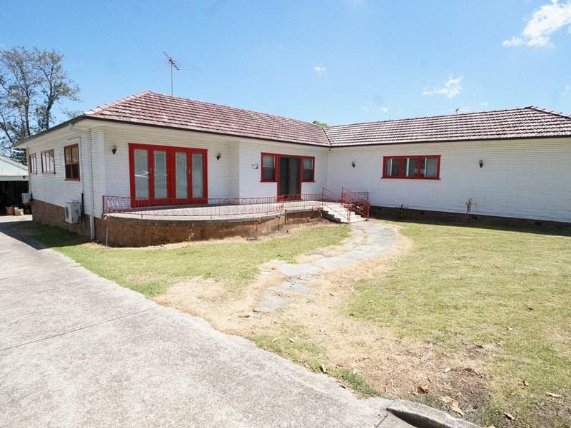 7/28																										South Creek Road
														
								Dee Why, NSW 2099, Fairfield - Thumbnail 3
