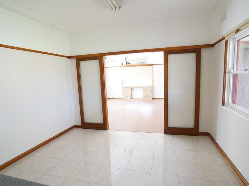 7/28																										South Creek Road
														
								Dee Why, NSW 2099, Fairfield - Thumbnail 8