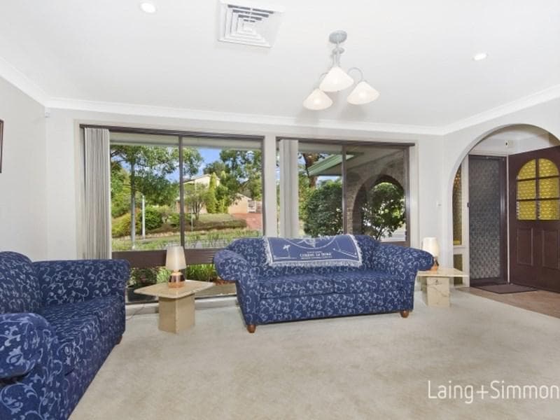 162 Joseph Banks Drive, Kings Langley, Kings Langley - Thumbnail 2