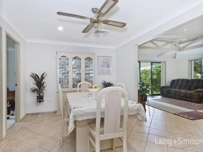 162 Joseph Banks Drive, Kings Langley, Kings Langley - Thumbnail 4
