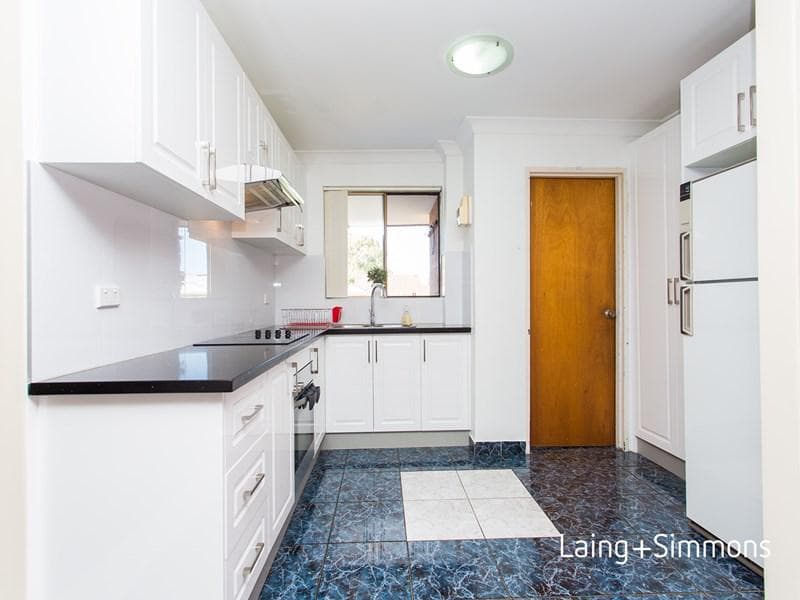 29/11 Louis Street, Granville, Granville - Thumbnail 2
