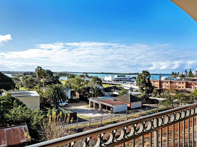 10/33 Waugh Street, Port Macquarie, Port Macquarie - Thumbnail 2