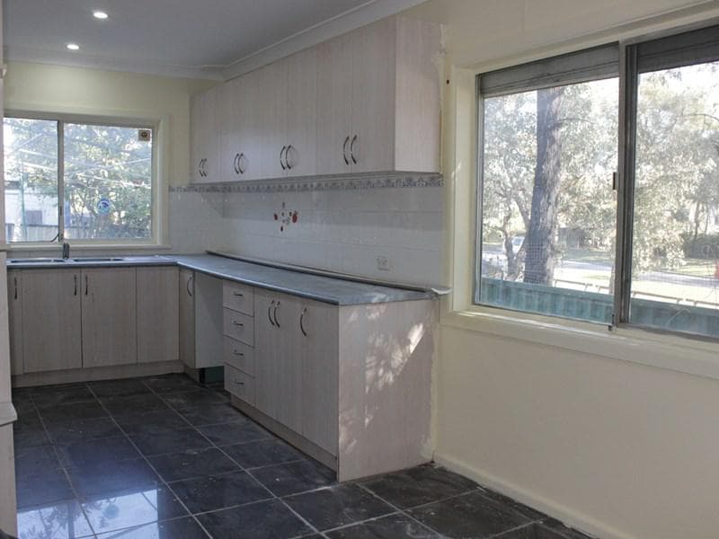 25 Grant Avenue, Cabramatta, Cabramatta - Thumbnail 4