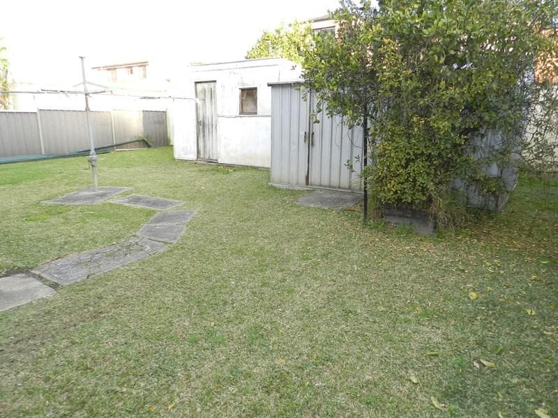12 Sappho Street, Canley Heights, Canley Heights - Thumbnail 8
