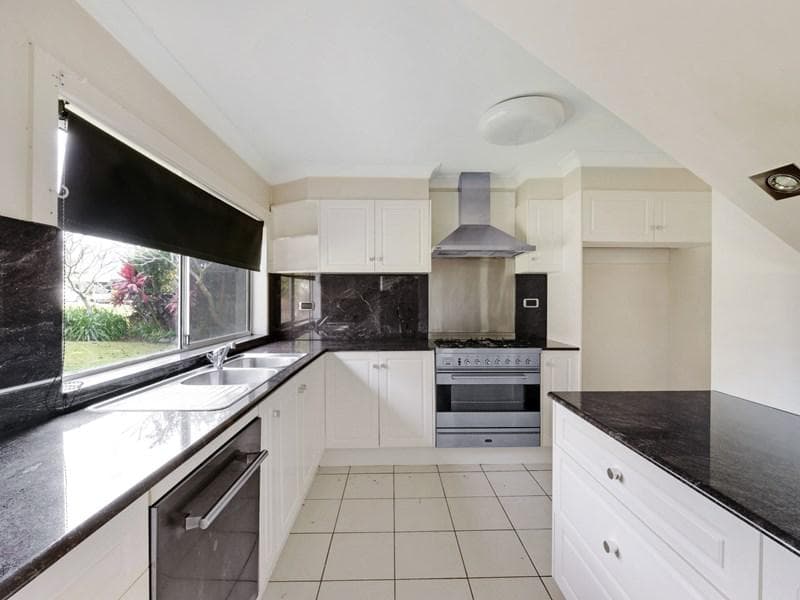 30 Hudson Avenue, Port Macquarie, Port Macquarie - Thumbnail 3