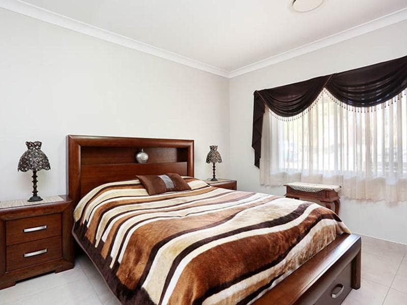 9 Rhodes Avenue, Guildford, Guildford - Thumbnail 4