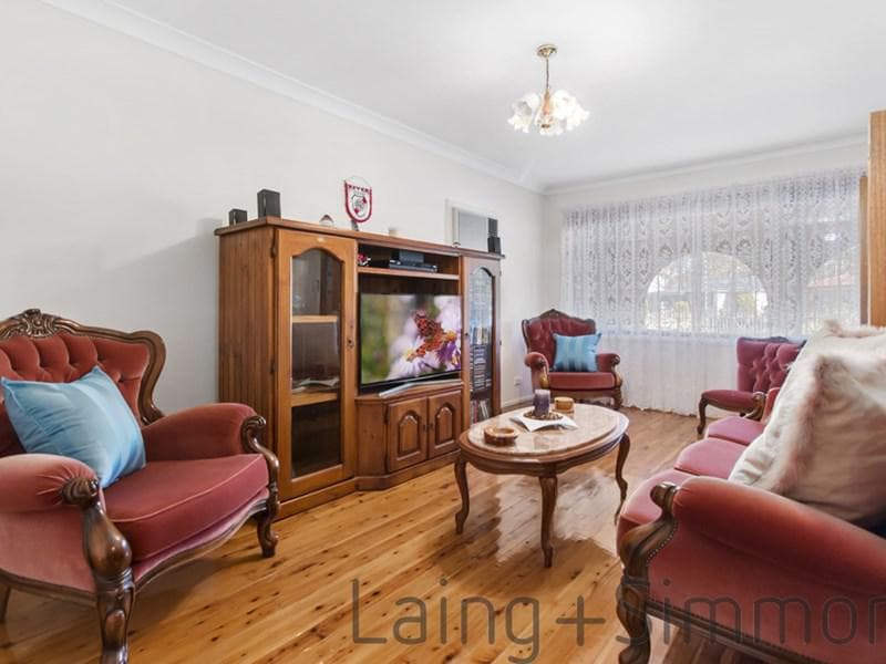 10 Galloway Street, Bossley Park, Bossley Park - Thumbnail 3