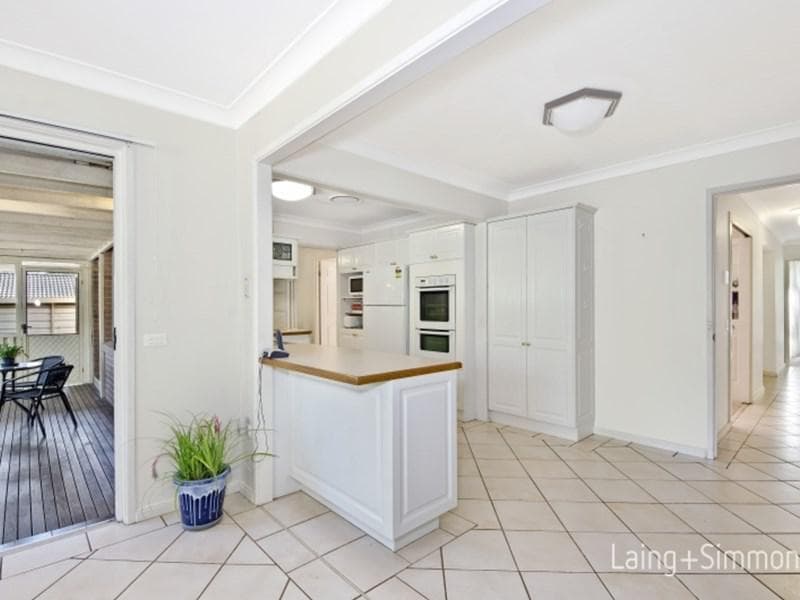 8 Madeira Avenue, Kings Langley, Kings Langley - Thumbnail 4