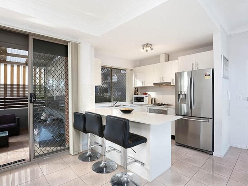 4/548 - 556 Woodville Road, Guildford, Guildford - Thumbnail 2