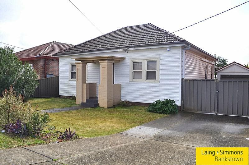 30/4-16																										Kingsway
														
								Dee Why, NSW 2099, Bass Hill - Image 1