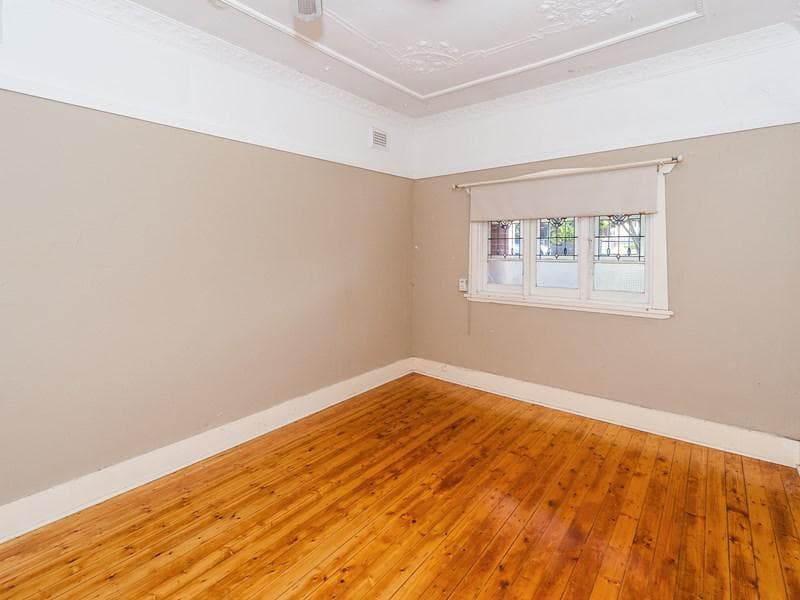19 Asquith Avenue, Rosebery, Rosebery - Thumbnail 7
