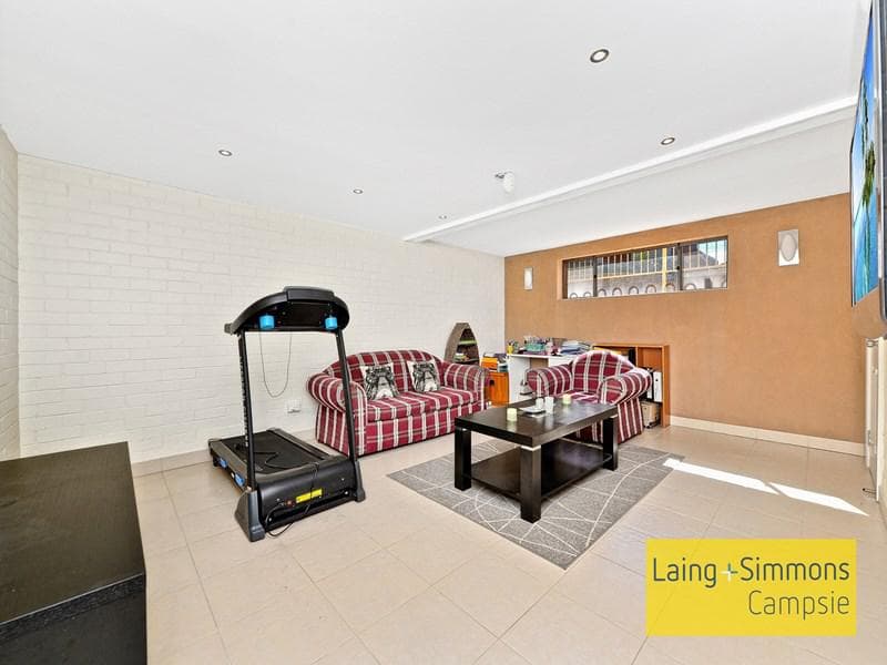 6 Petrie Place, Georges Hall, Georges Hall - Thumbnail 7