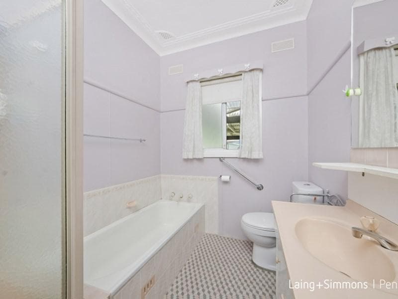 23 Sandringham Avenue, Cambridge Park, Cambridge Park - Thumbnail 6