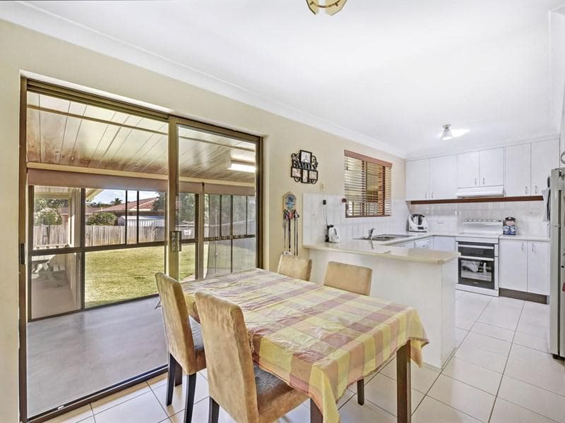 17 Doncaster Avenue, Port Macquarie, Port Macquarie - Thumbnail 3