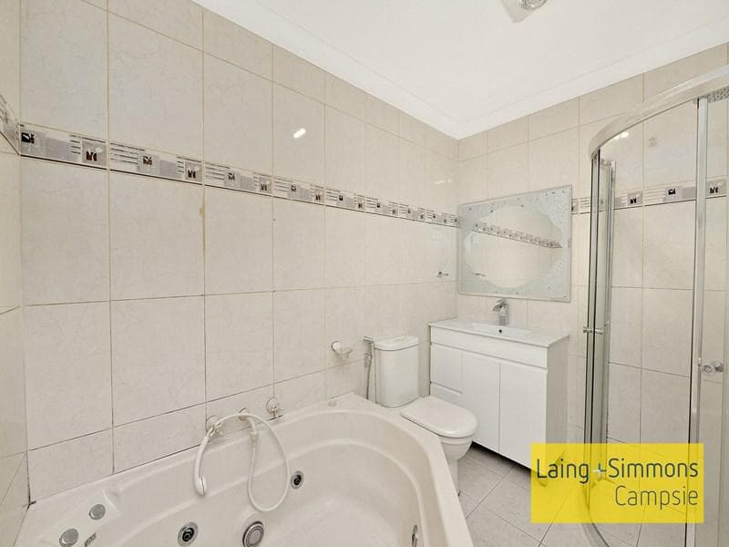 142 Juno Parade, Greenacre, Greenacre - Thumbnail 2