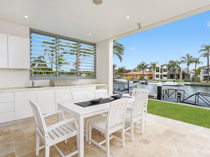 50/2																										Eastbourne Road
														
								Darling Point, NSW 2027, Sylvania Waters - Thumbnail 4