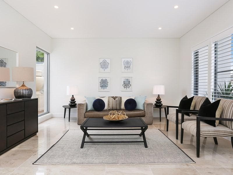 50/2																										Eastbourne Road
														
								Darling Point, NSW 2027, Sylvania Waters - Thumbnail 7