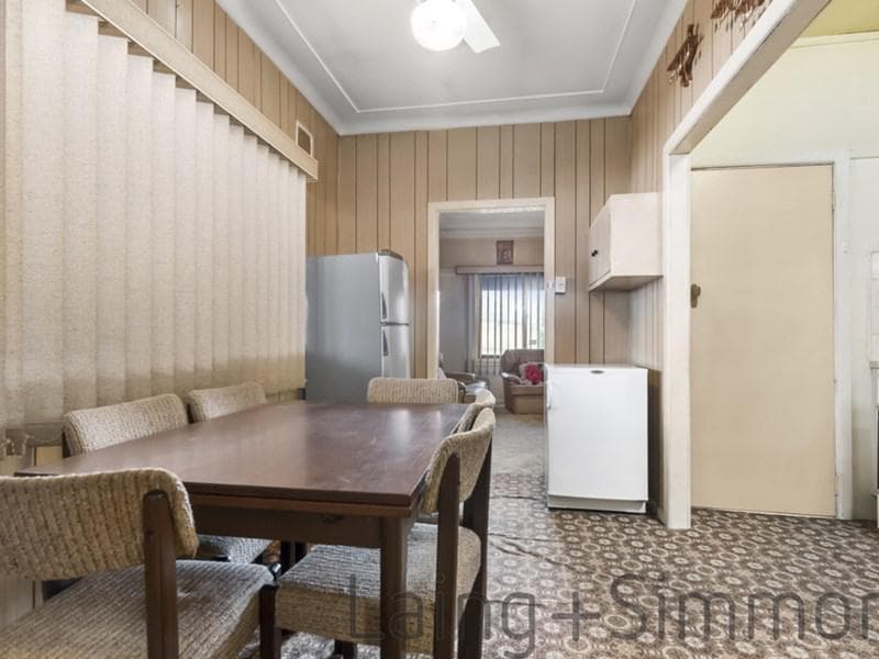 92 Cambridge Street, Canley Heights, Canley Heights - Thumbnail 3