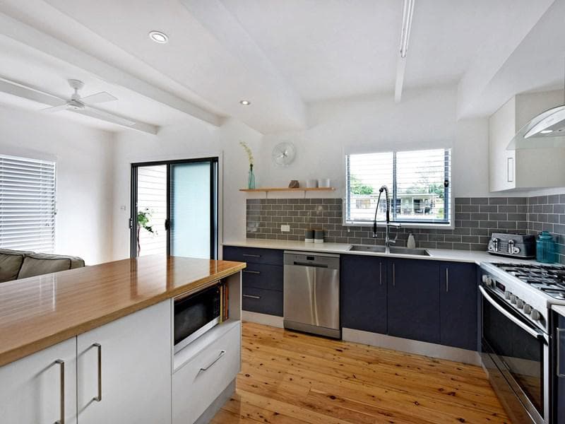 7/28																										South Creek Road
														
								Dee Why, NSW 2099, North Shore - Thumbnail 5