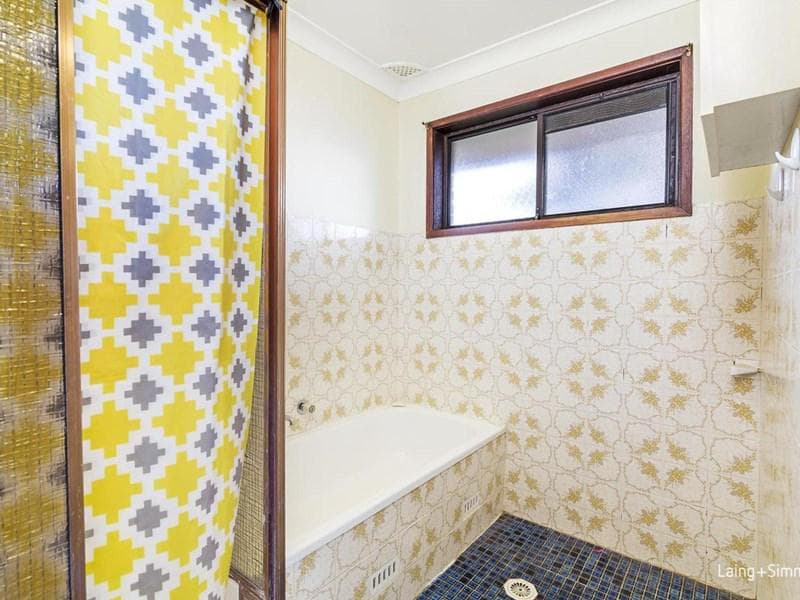 3 Reddington Avenue, St Clair, St Clair - Thumbnail 5